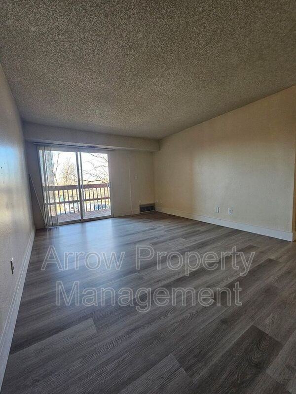 1300 East H Street #29 - Photo 2 of 9