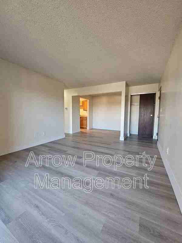 1300 East H Street #29 - Photo 3 of 9