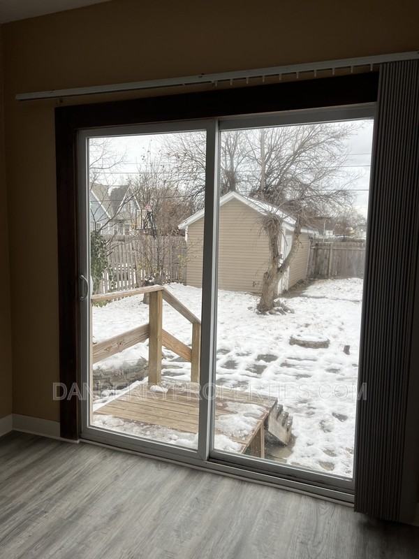 2416 Lawton Ave - Photo 6 of 15