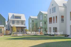 featured image of 934 Hangar Dr