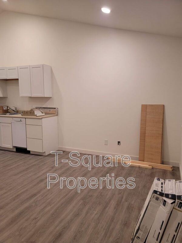 715 Cedar Ave #104 - Photo 3 of 18
