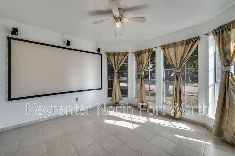 6812 Coldwater Canyon Rd - Photo 2 of 12