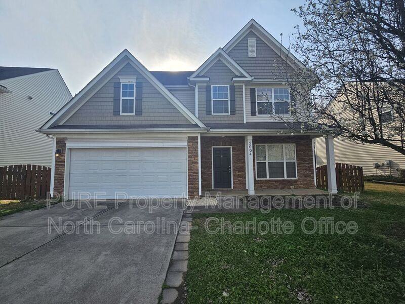 5004 Centerview Dr - Photo 2 of 11