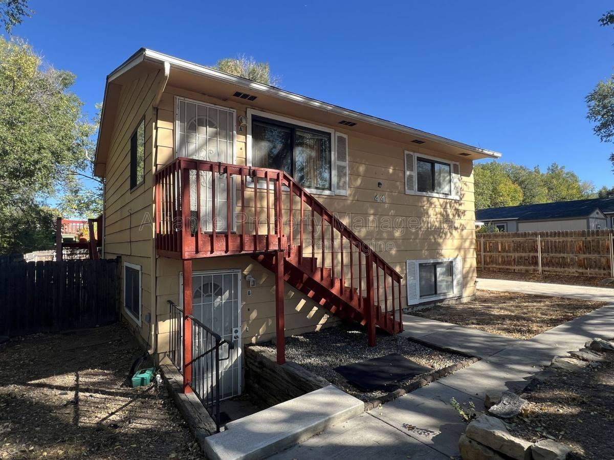 44 Sunflower Road #B - Photo 2 of 10