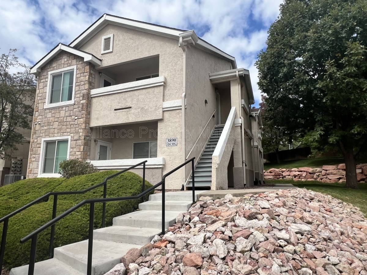 3890 Strawberry Field Grove #D