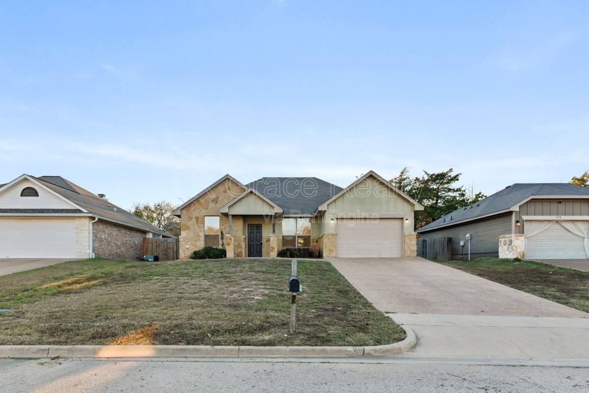 120 Flat Creek Drive - Photo 2 of 10