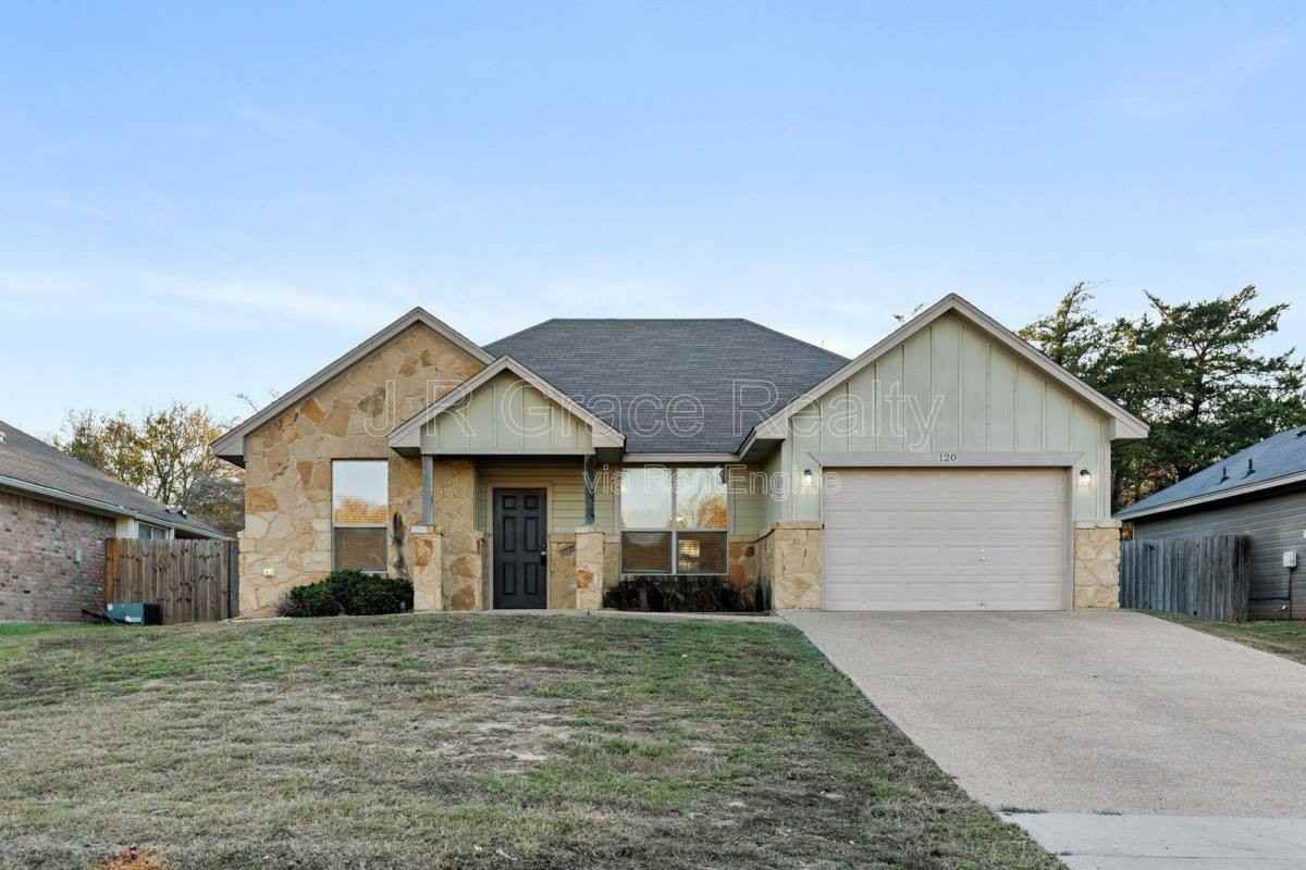 120 Flat Creek Drive - Photo 3 of 10