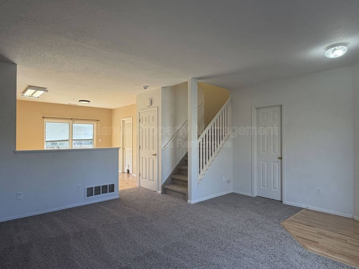 6243 Riverdale Dr - Photo 2 of 10