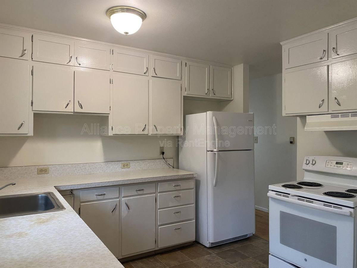 1509 Evergreen Drive - Photo 6 of 10