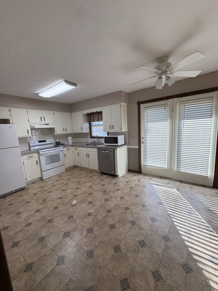 14601 E 36th Ter S - Photo 7 of 15