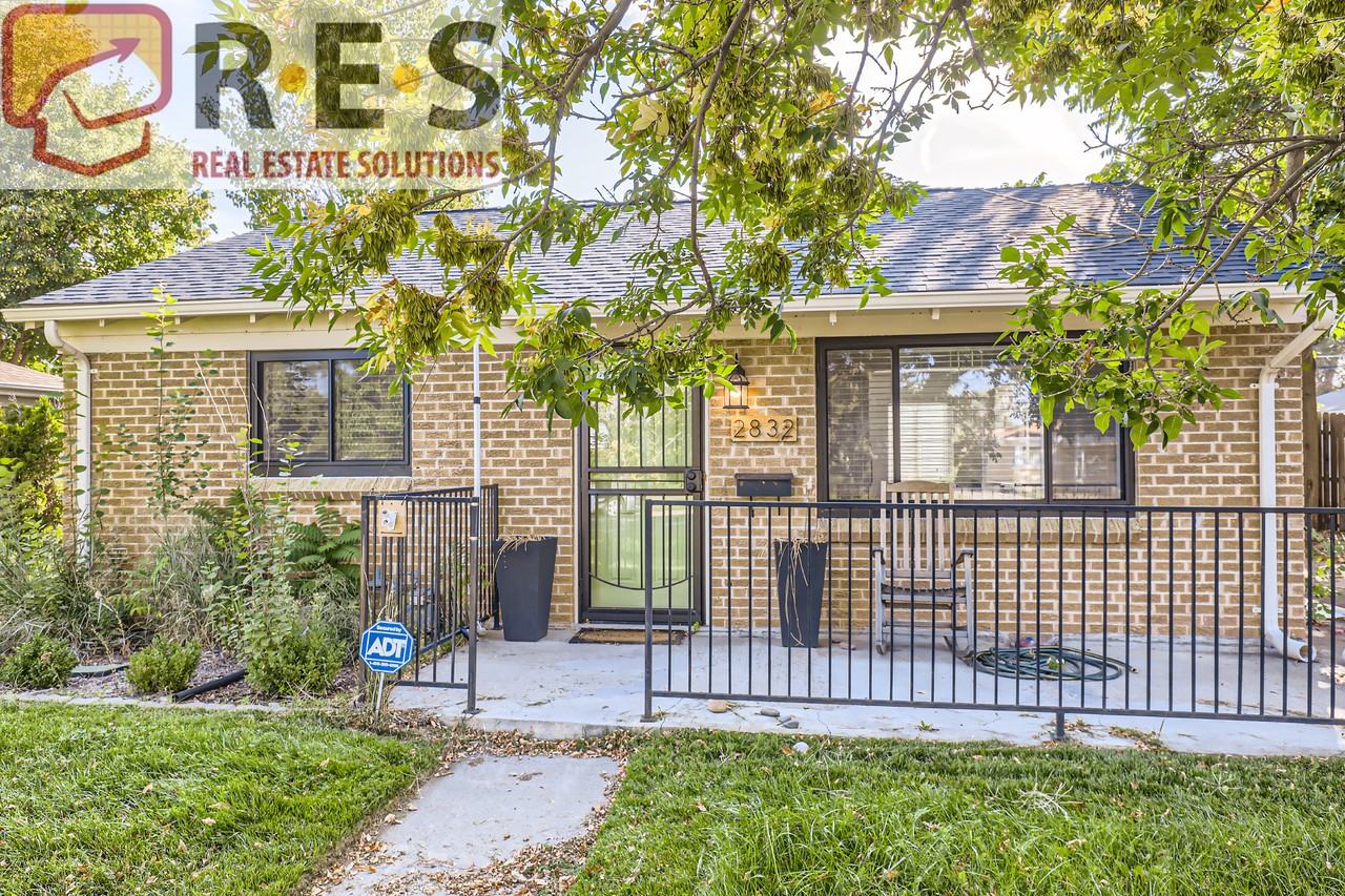 2832 Pontiac Street