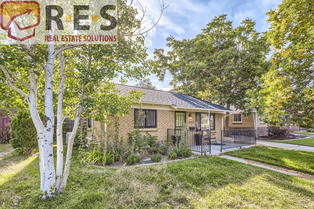 2832 Pontiac Street - Photo 2 of 28