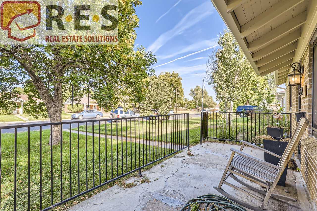 2832 Pontiac Street - Photo 7 of 28