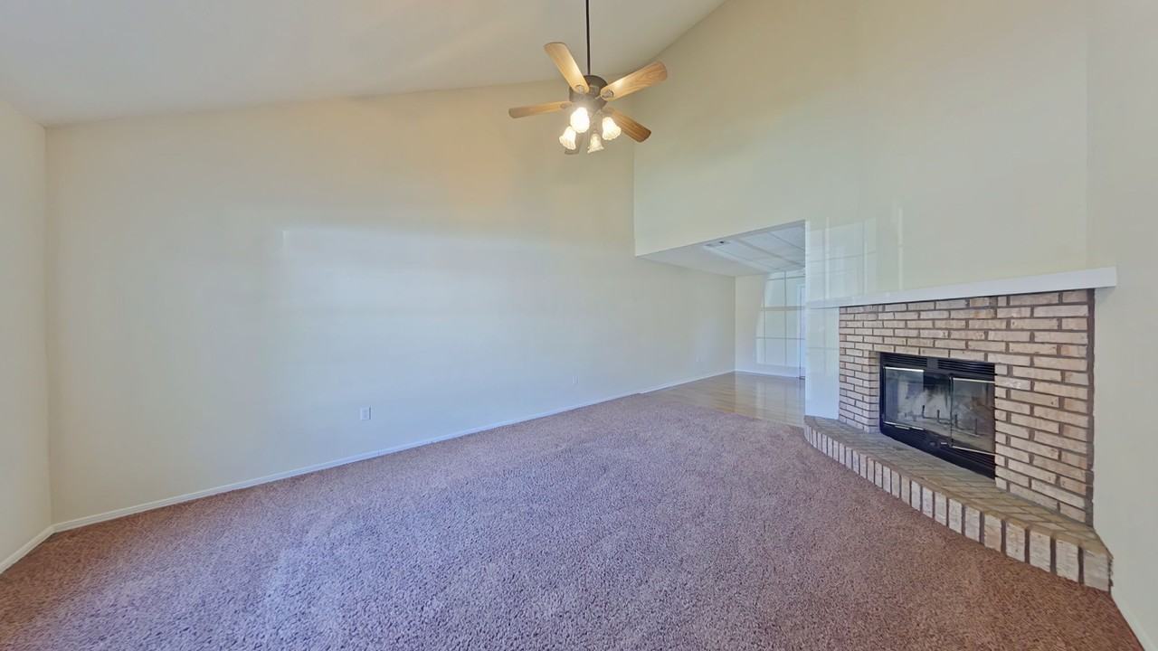 703 Valley Rd - Photo 3 of 20