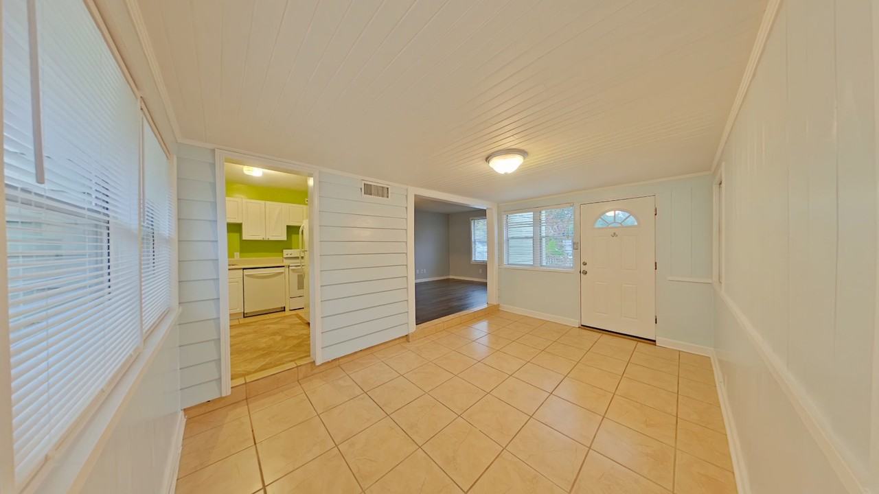 9 Okahatchee Circle Southeast - Photo 5 of 17