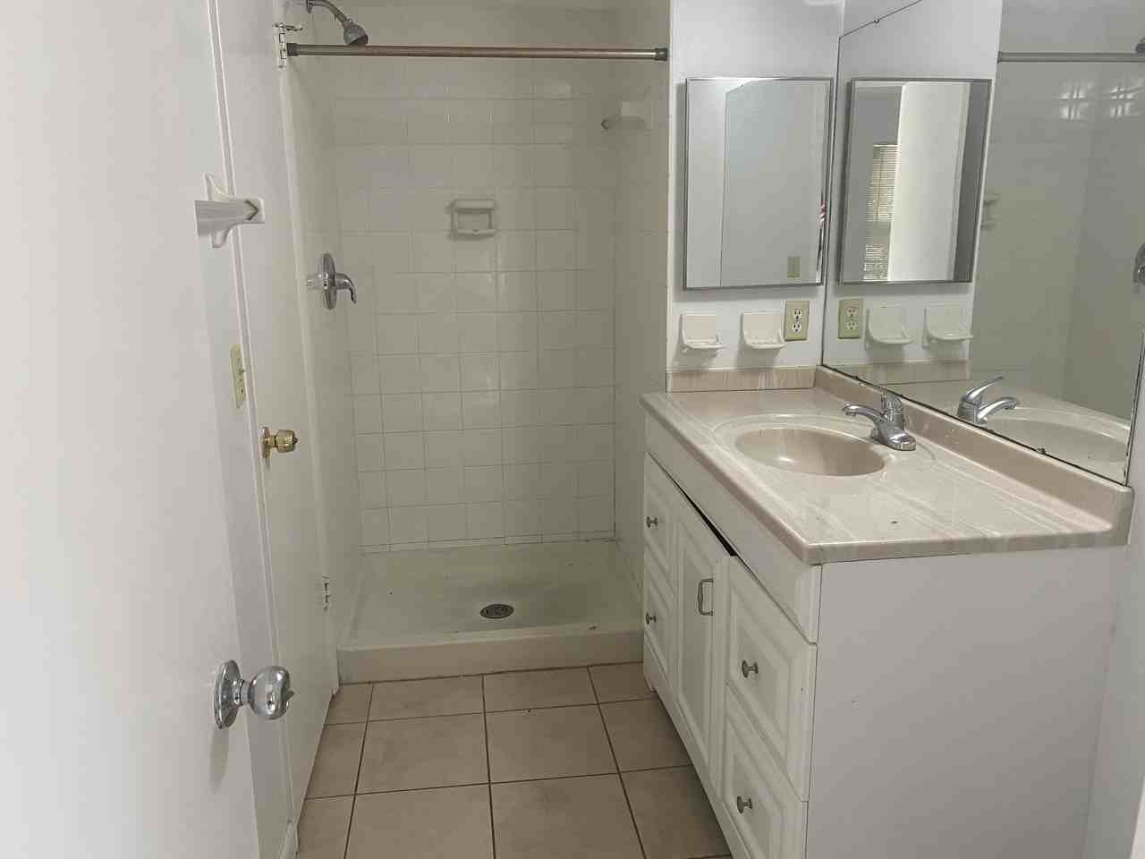 10305 Fernglen Pl - Photo 5 of 24