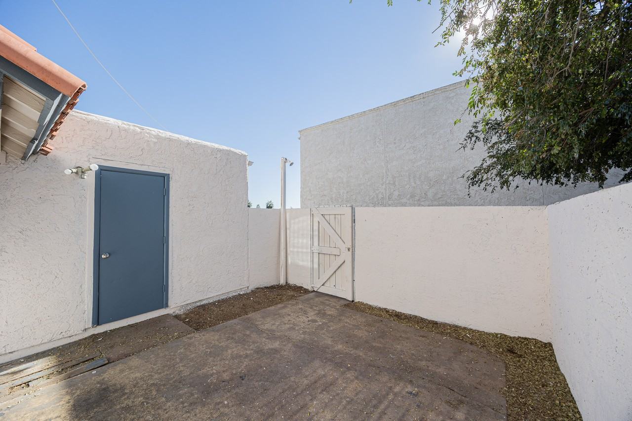 5214 42nd Parkway - Photo 6 of 21