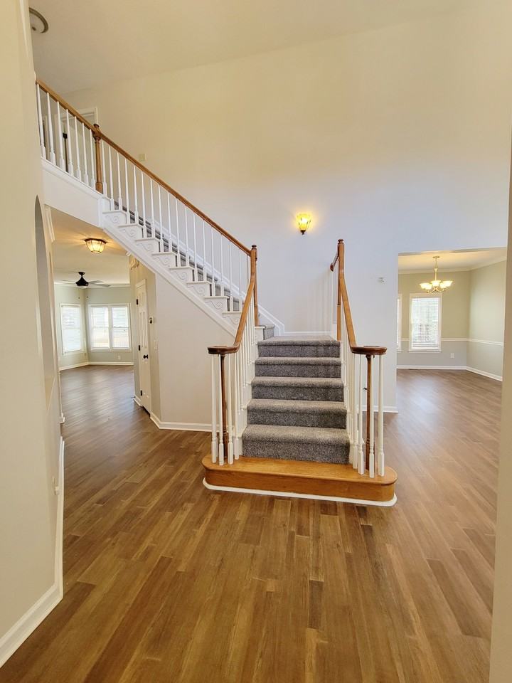 820 Penncross Drive - Photo 2 of 50