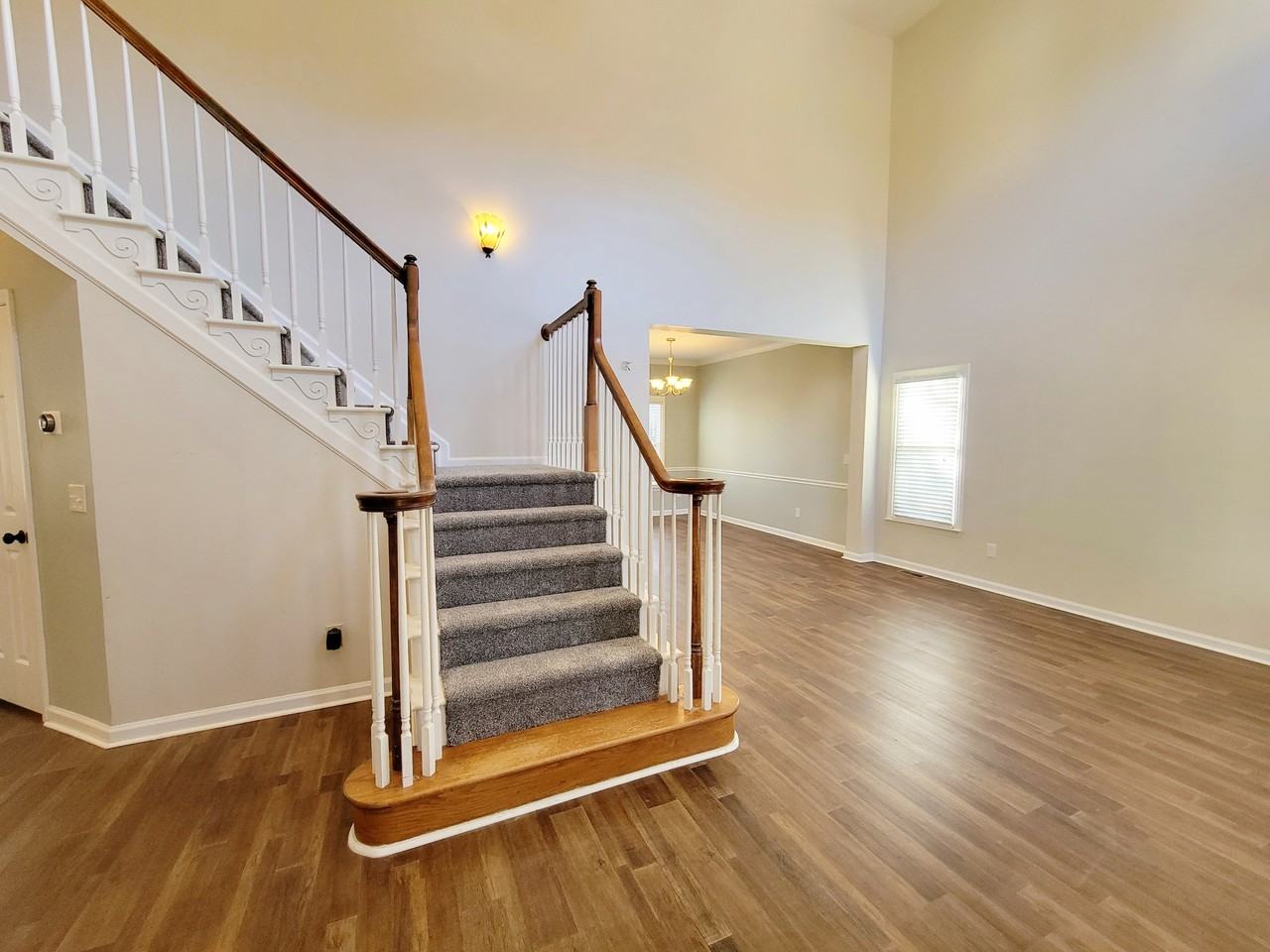 820 Penncross Drive - Photo 3 of 50