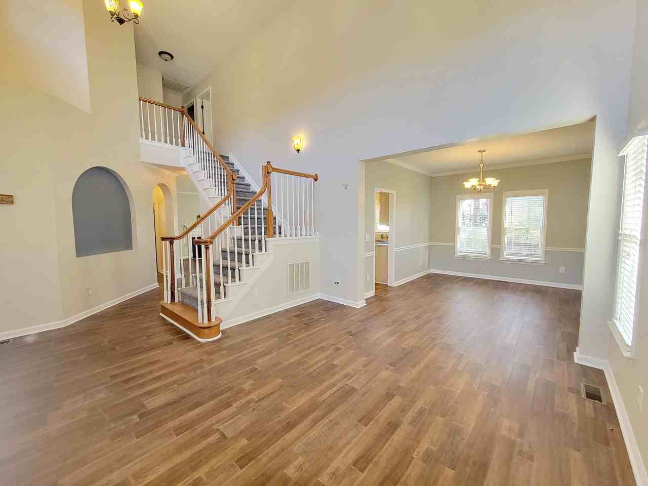 820 Penncross Drive - Photo 5 of 50