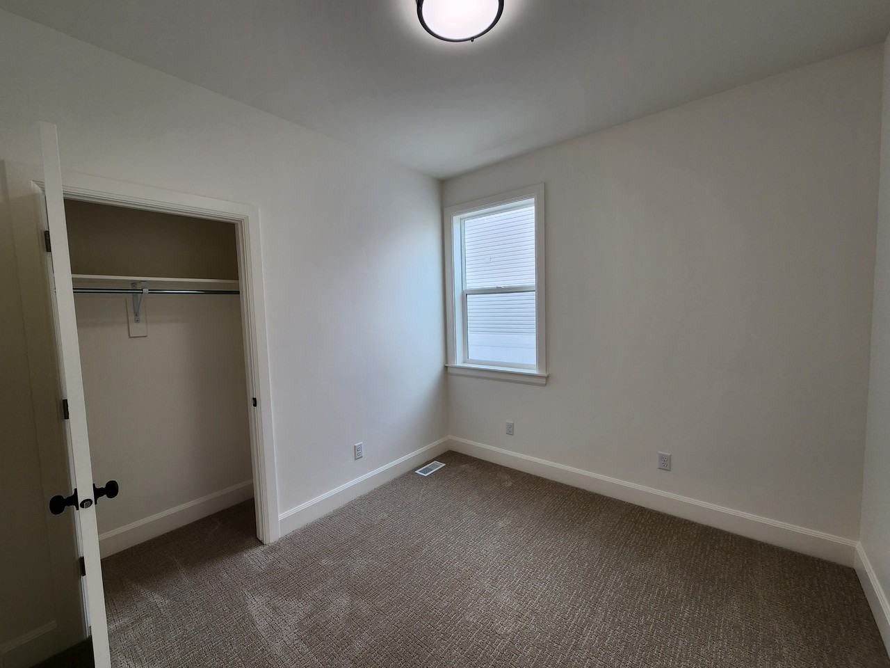 4621 Legacy Village Ln - Photo 3 of 14