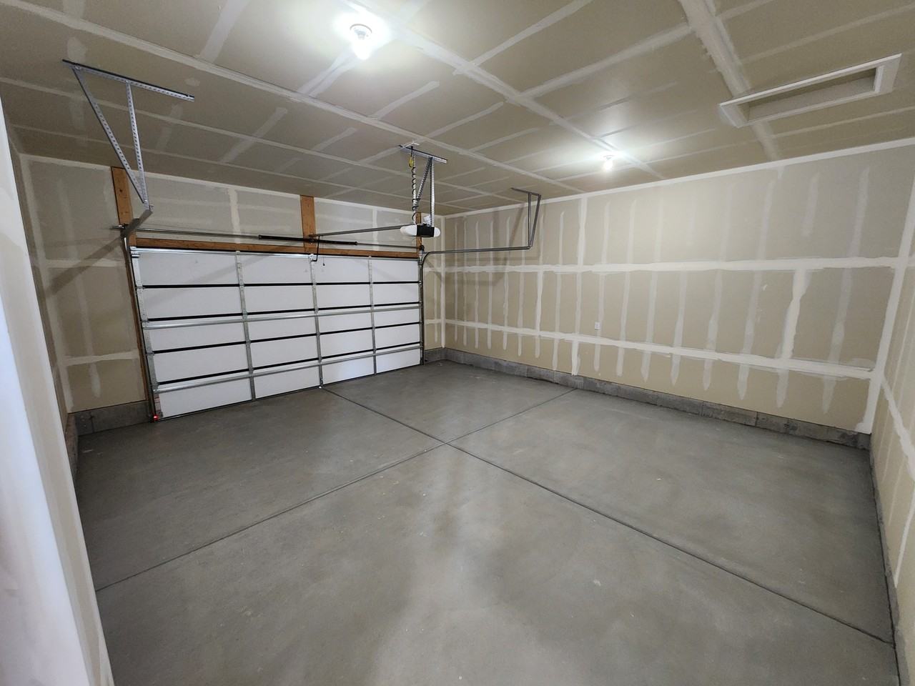 4621 Legacy Village Ln - Photo 5 of 14