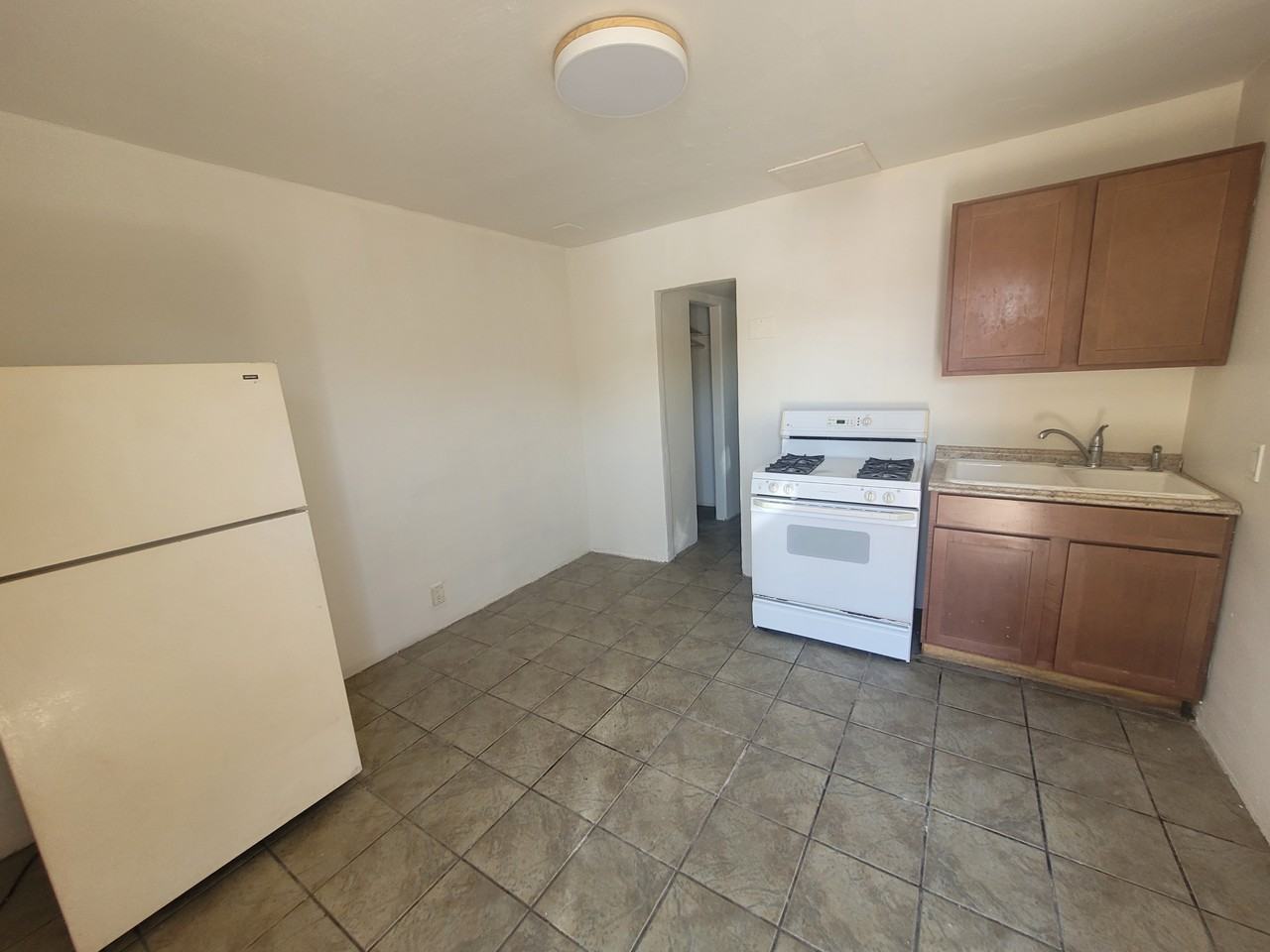 712 West Fillmore Street #C - Photo 3 of 7