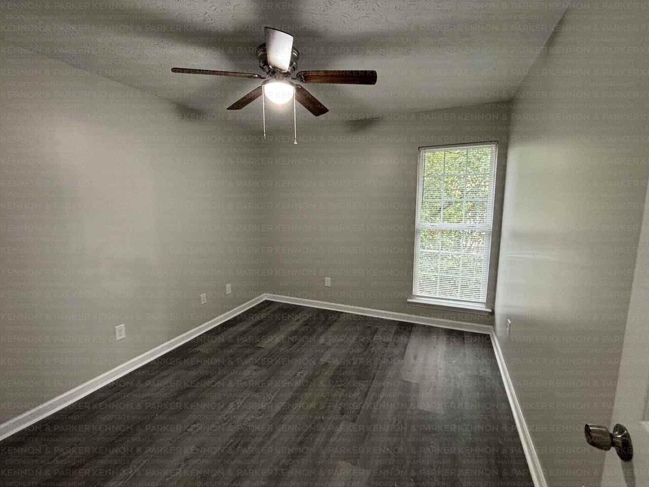 1538 43rd Street #B - Photo 5 of 9