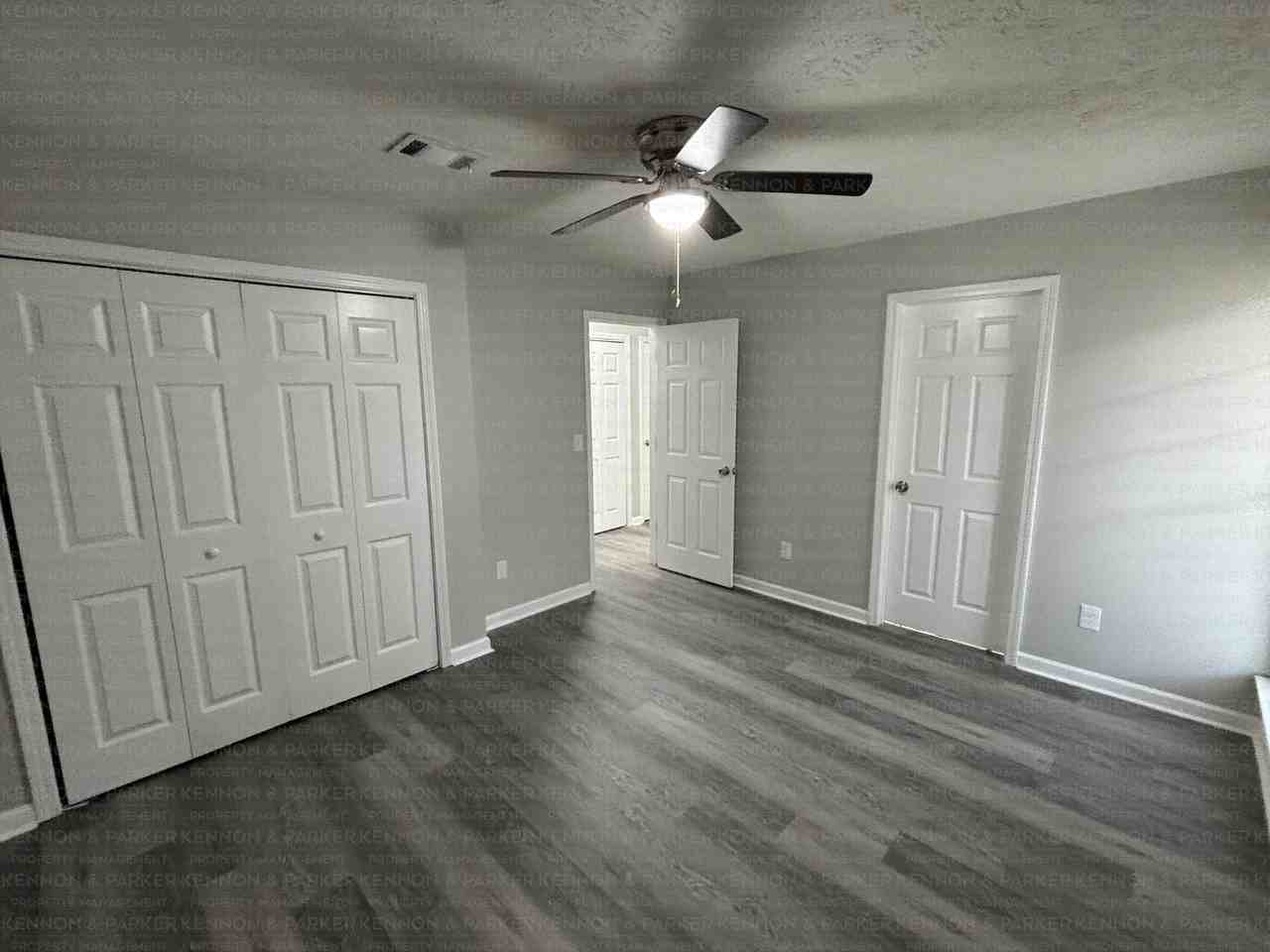 1538 43rd Street #B - Photo 7 of 9