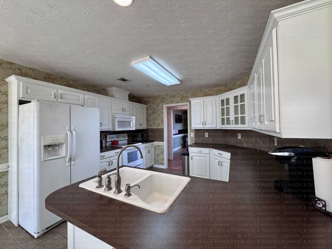 8089 Glen Valley Drive - Photo 7 of 28