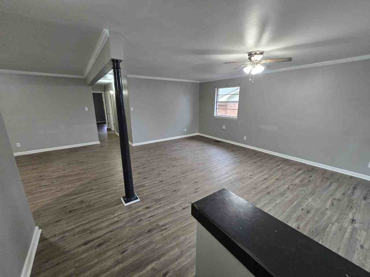 1109 Mellon Street - Photo 2 of 20