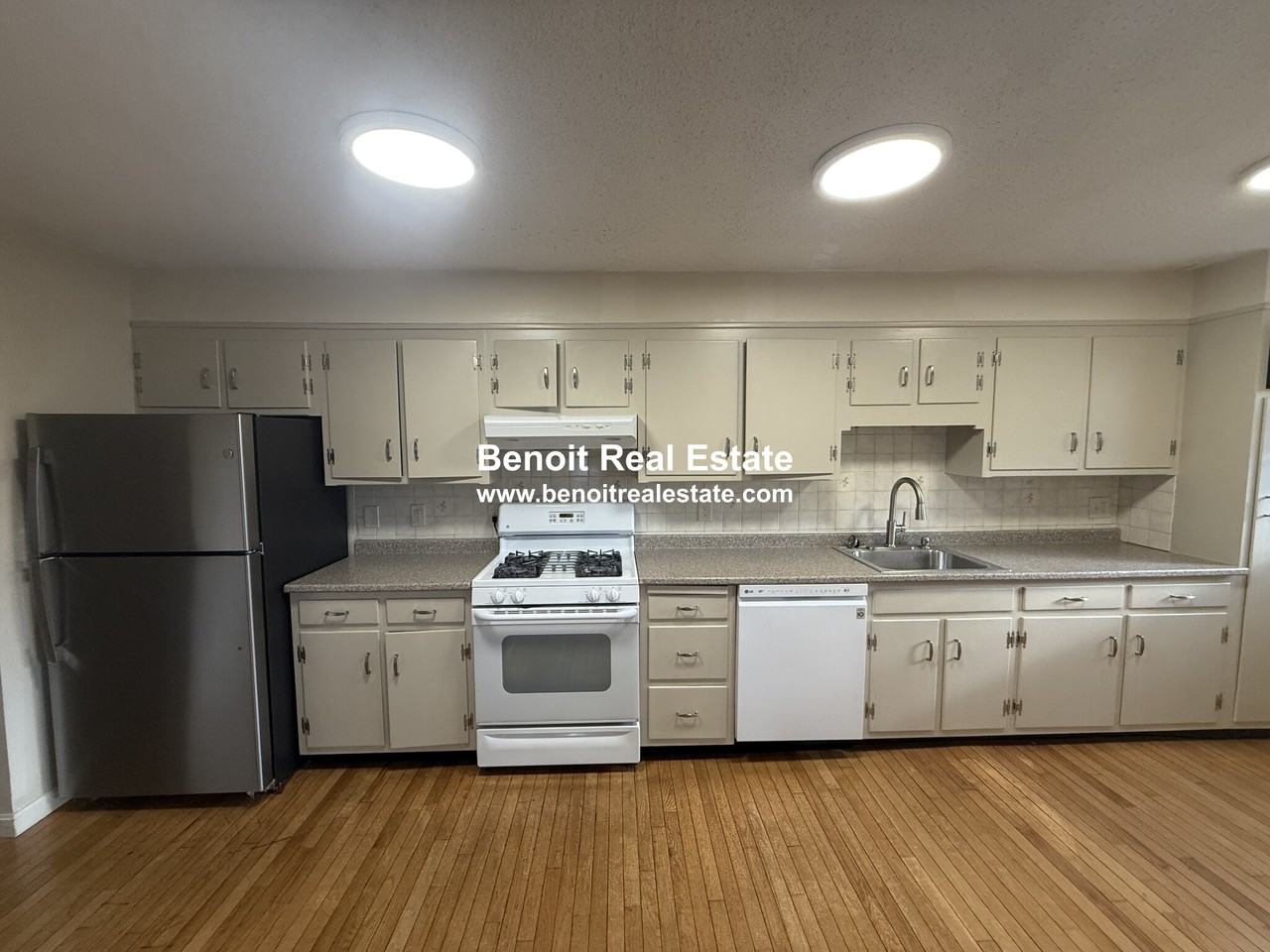 Magoun Ave #1 - Photo 5 of 20