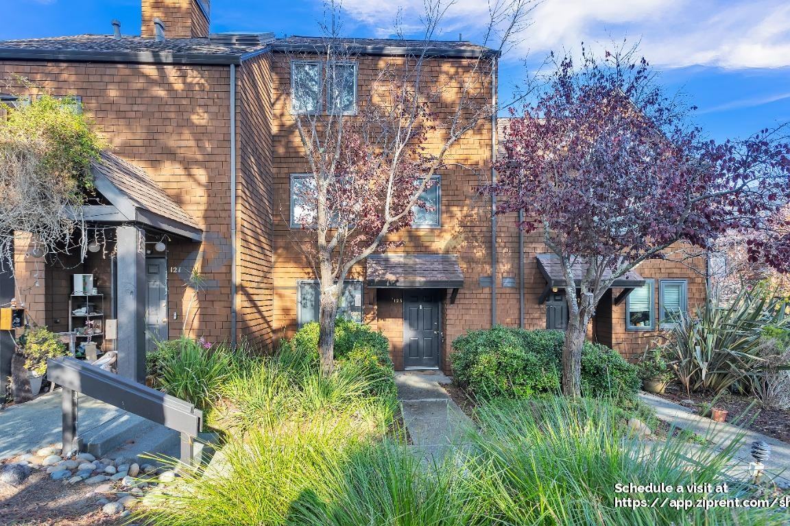 123 Buckelew St - Photo 2 of 29