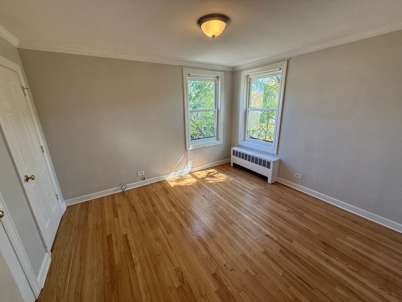 2954 W Arthur Ave #3W - Photo 5 of 10