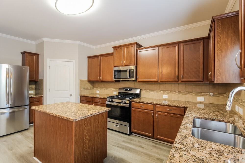 1416 Blue Sail Ave - Photo 6 of 17