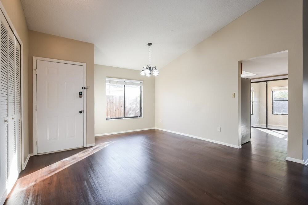 1332 Andes Dr - Photo 4 of 16