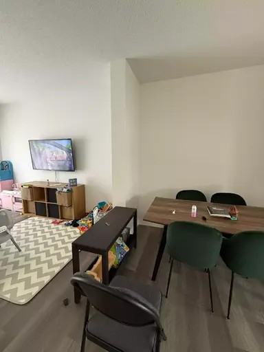 5165 Edgemont Boulevard NW - Photo 3 of 11