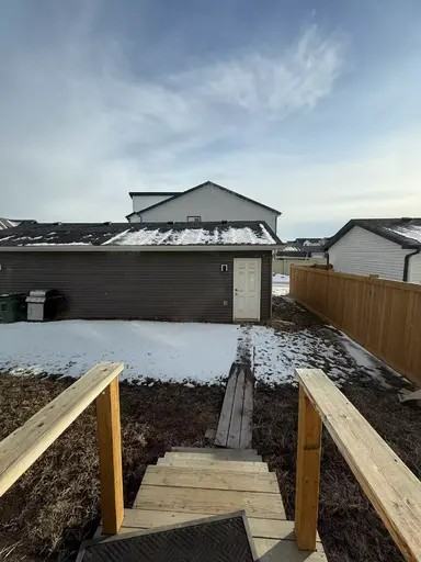 5165 Edgemont Boulevard NW - Photo 6 of 11