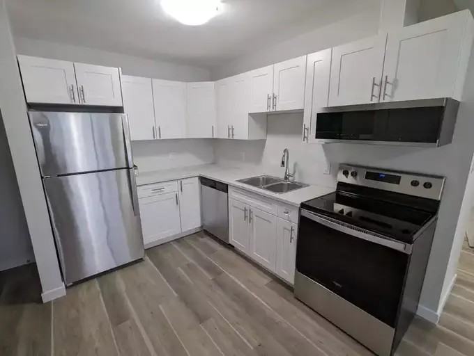 511 Munroe Avenue #5