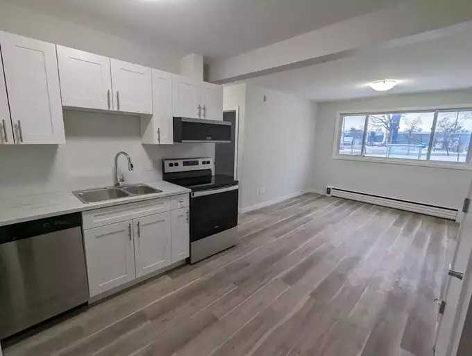 511 Munroe Ave #3 - Photo 3 of 11