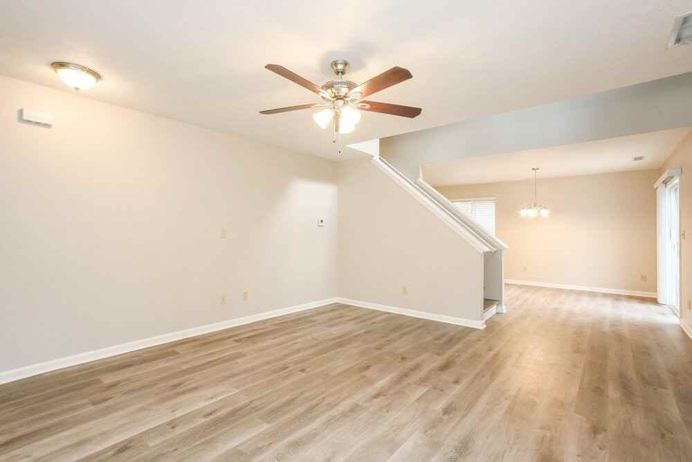 4615 Falcon Run Way - Photo 4 of 16