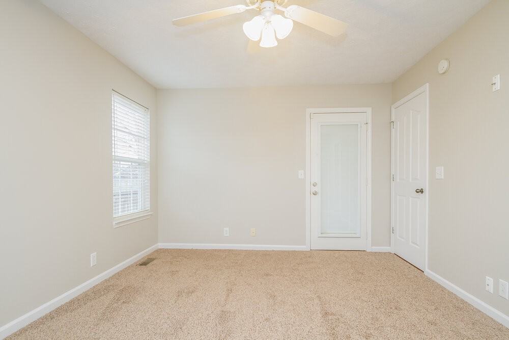 1112 Skipton Dr - Photo 6 of 15