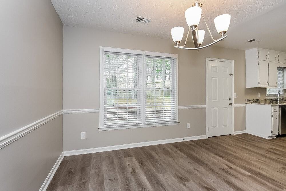 1220 Izod Ct - Photo 6 of 17