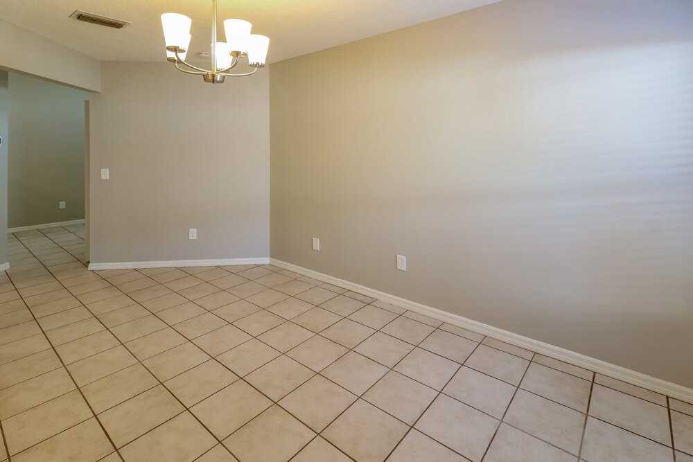 1509 Sakonnet Ct - Photo 6 of 14