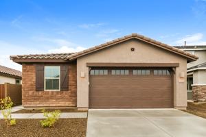 featured image of 450 Lake Shore Court