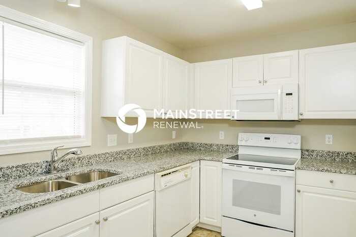 4917 Windblown Ct - Photo 5 of 17