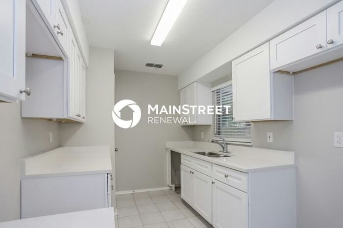 834 Cinnamon Dr - Photo 5 of 16