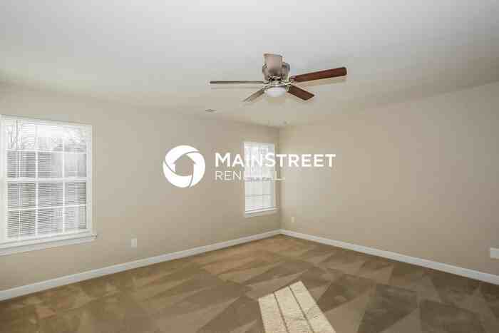 5247 Ellie Ct - Photo 5 of 16