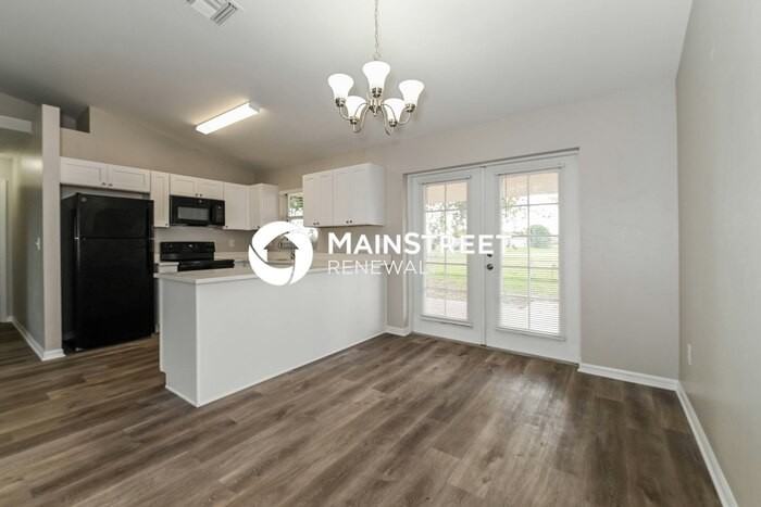 2216 Northwest 5th Street - Photo 5 of 16