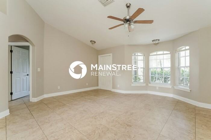 2510 Barcelona Ave - Photo 3 of 16